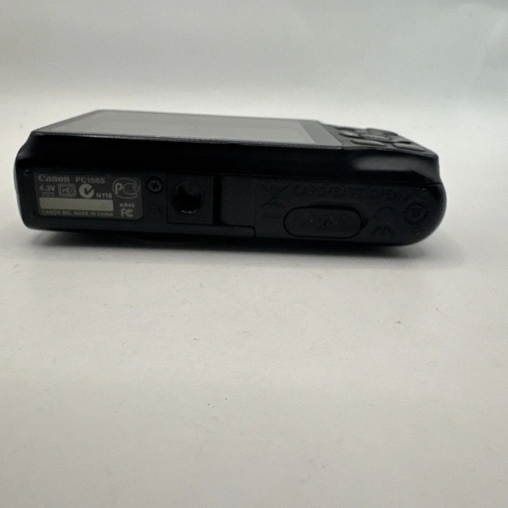 Canon PowerShot A2200 HD 14.1MP 4X Digital Camera Black for parts